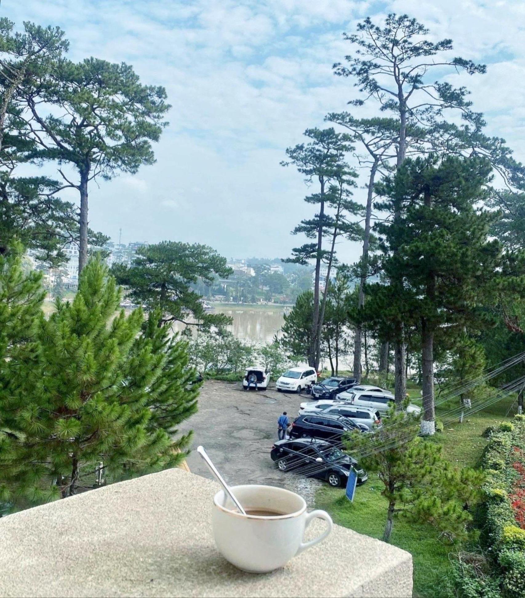 Hoa Dat Da Lat Hotel Exterior photo